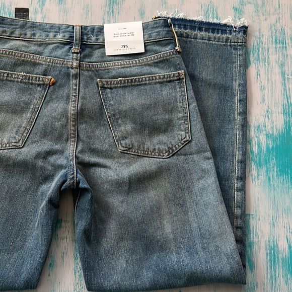 Zara The Raw Hem Mid Rise Slim Jeans - Picture 10 of 10